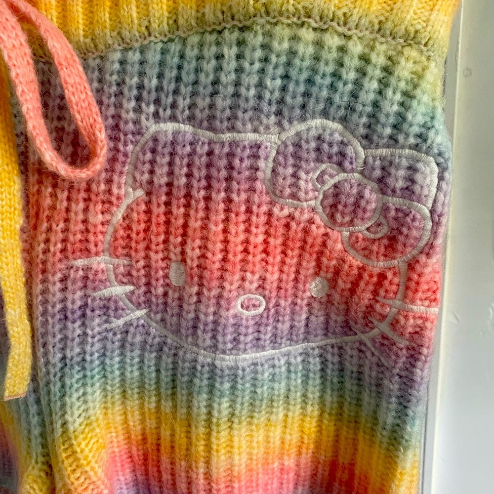 Hello kitty knitted shorts